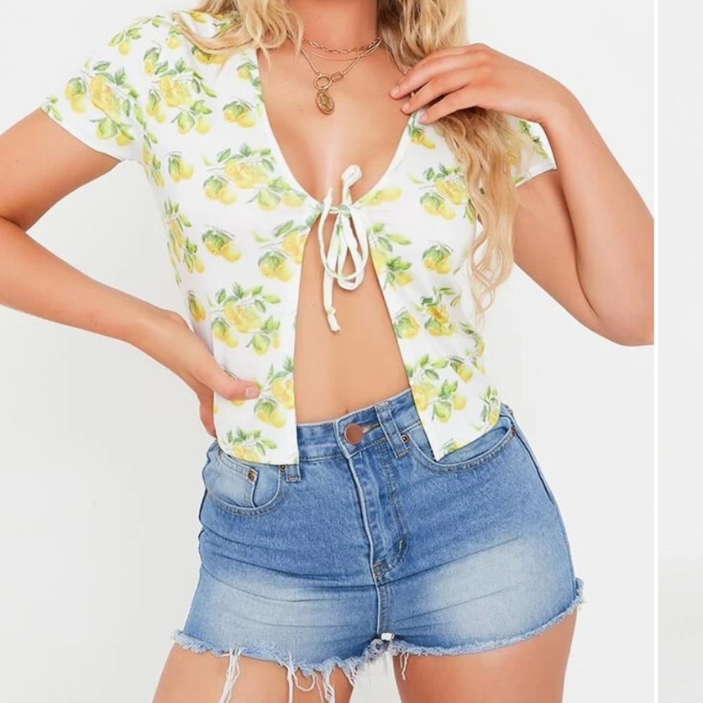ISAWITFIRST Lemon Print Tie Front Cardigan Top